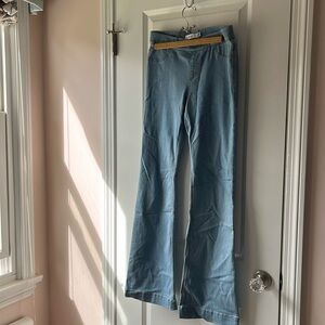 Cello size medium light wash jeggings